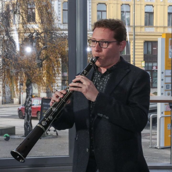 Fiatal, sokoldalú zenész kapta meg a Hangvilla-díjat