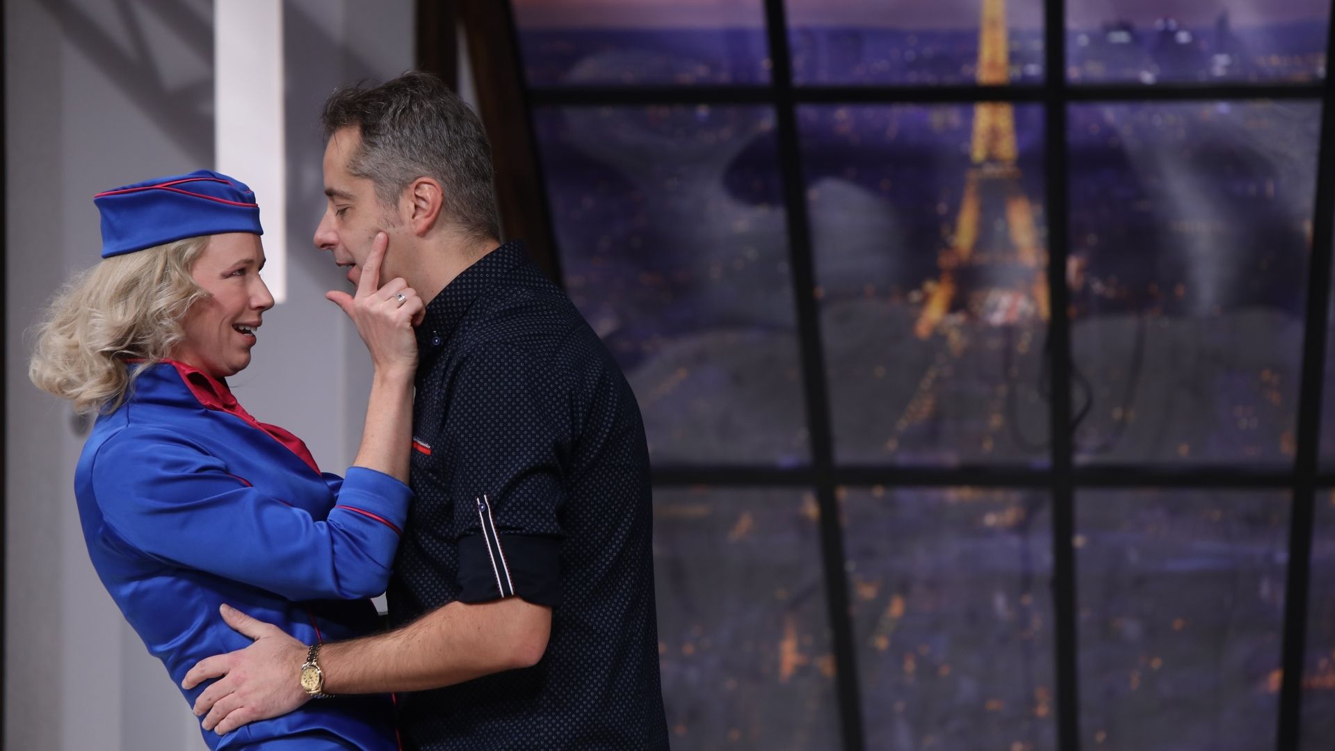 Boeing, Boeing - Leszállás Párizsban