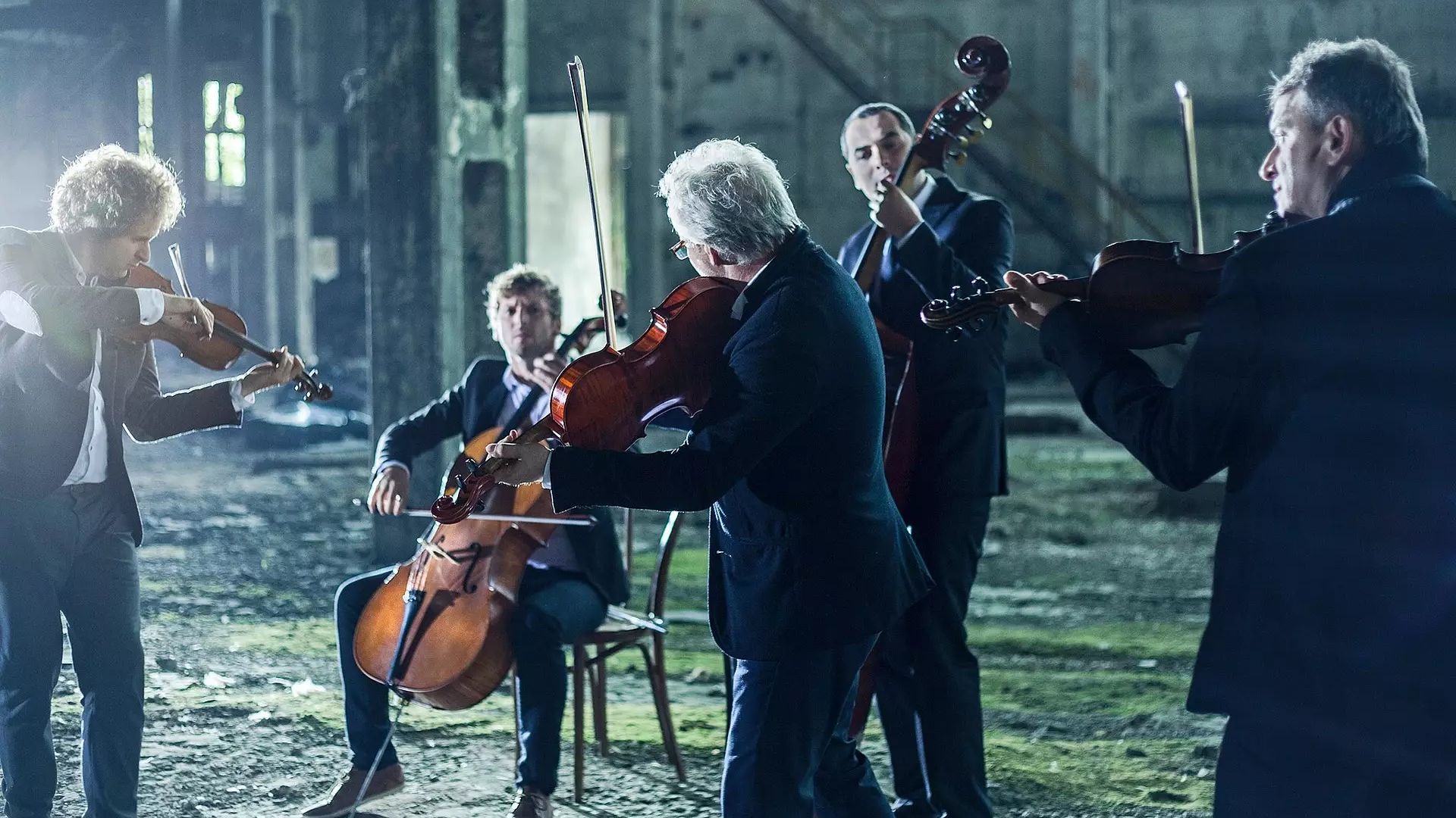 <sub>Auer Fesztivál</sub><br>VOŁOSI Együttes