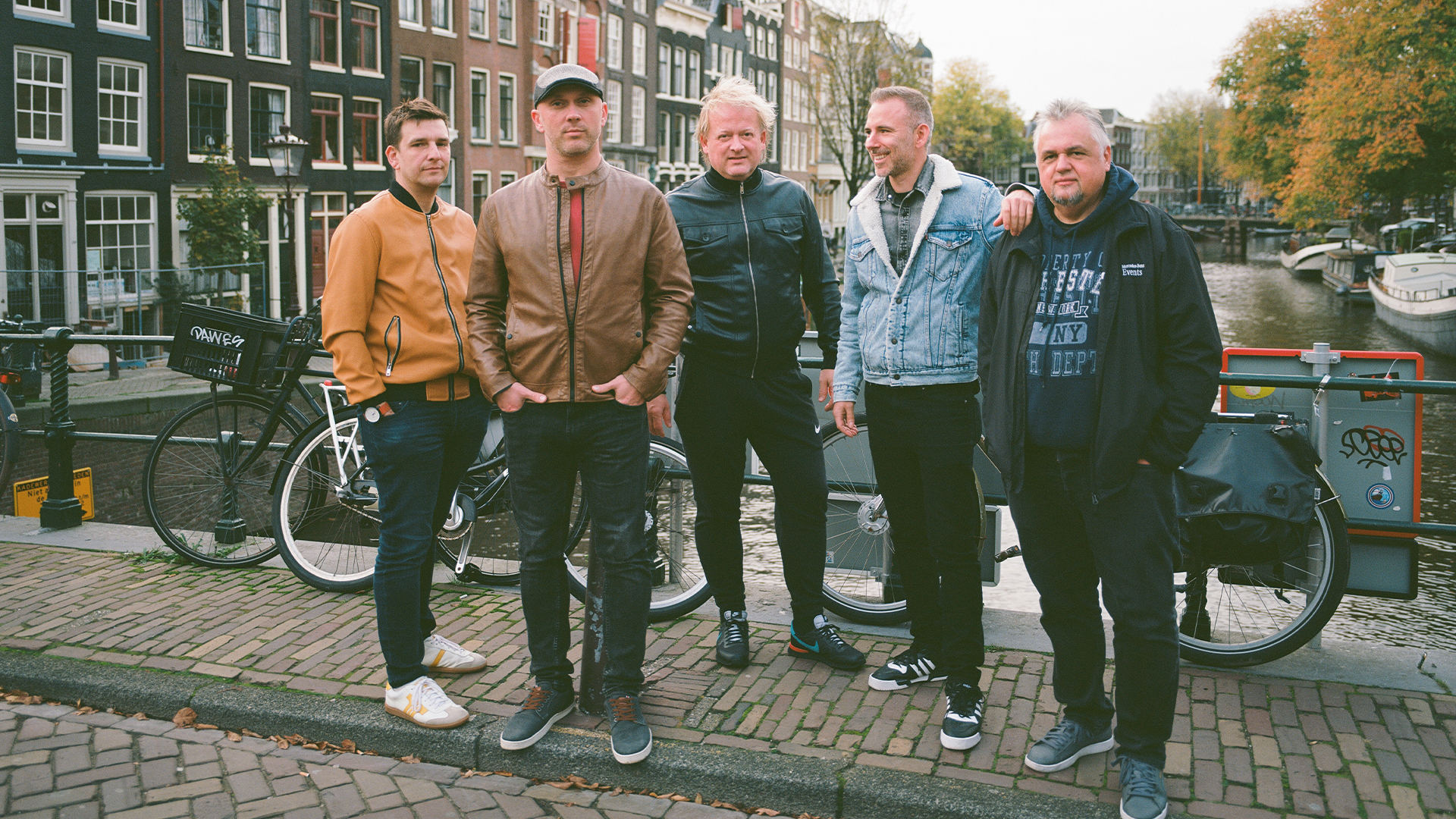 Djabe & Chieli Minucci - Tour of Waterfalls