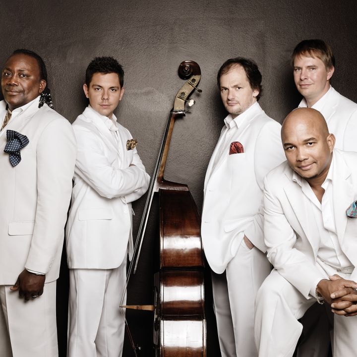 Klazz Brothers & Cuba Percussion