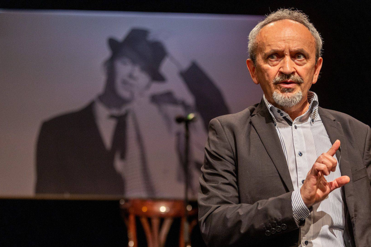 Nagyapám, Frank Sinatra