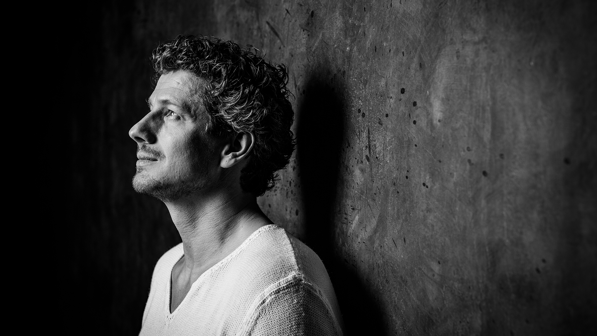 Classic Love – szerelem, katarzis és az ünnep fénye Rákász Gergely koncertjén